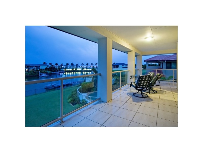 2168  Beaufort Way, Hope Island QLD 4212