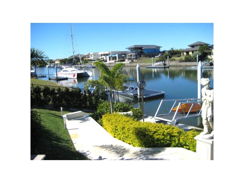 2328 Cressbrook Drive, Hope Island QLD 4212