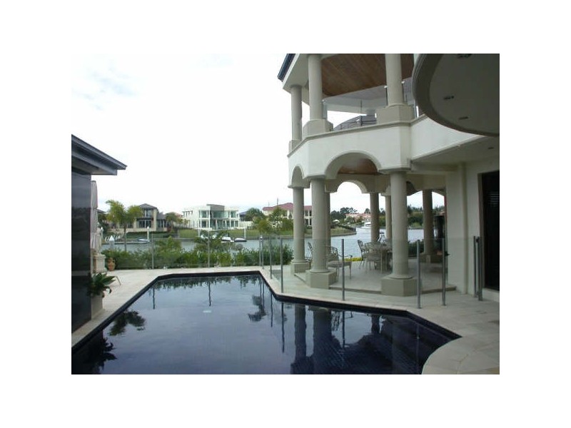 2328 Cressbrook Drive, Hope Island QLD 4212