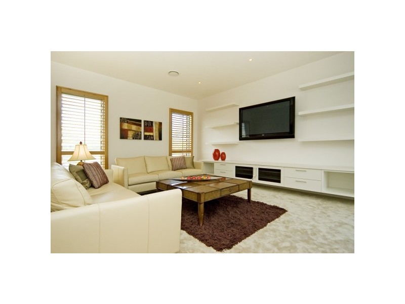 2524  Gracemere Cir, Hope Island QLD 4212