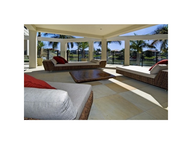 1133 Beechwood Drive, Hope Island QLD 4212