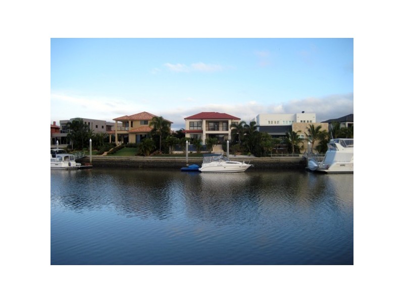 2161  Beaufort Way, Hope Island QLD 4212