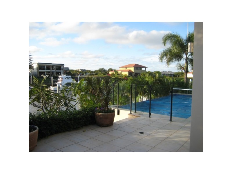 2161  Beaufort Way, Hope Island QLD 4212