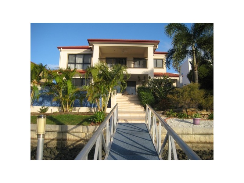 2161  Beaufort Way, Hope Island QLD 4212