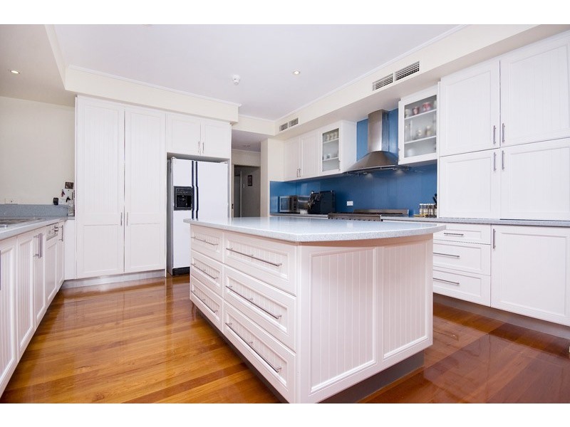 6000  Olympic Drive, Sanctuary Cove QLD 4212