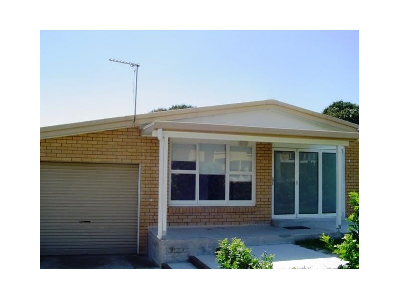 17  Bellevue Parade, Labrador QLD 4215