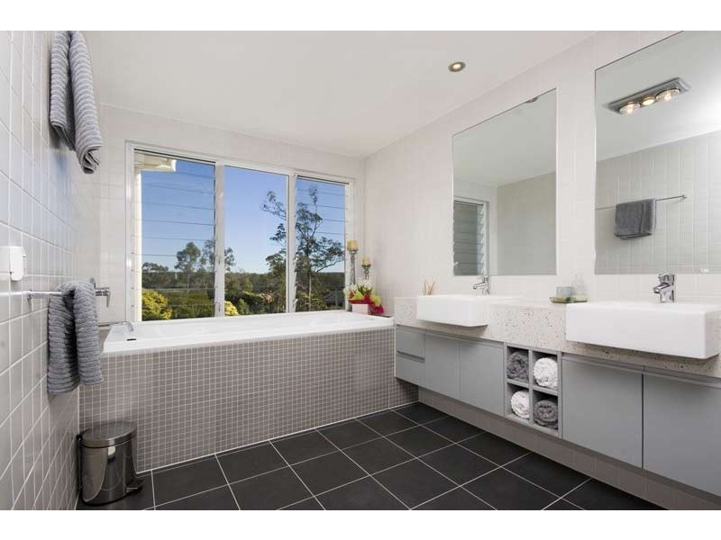 5432  Marine Drive North, Sanctuary Cove QLD 4212