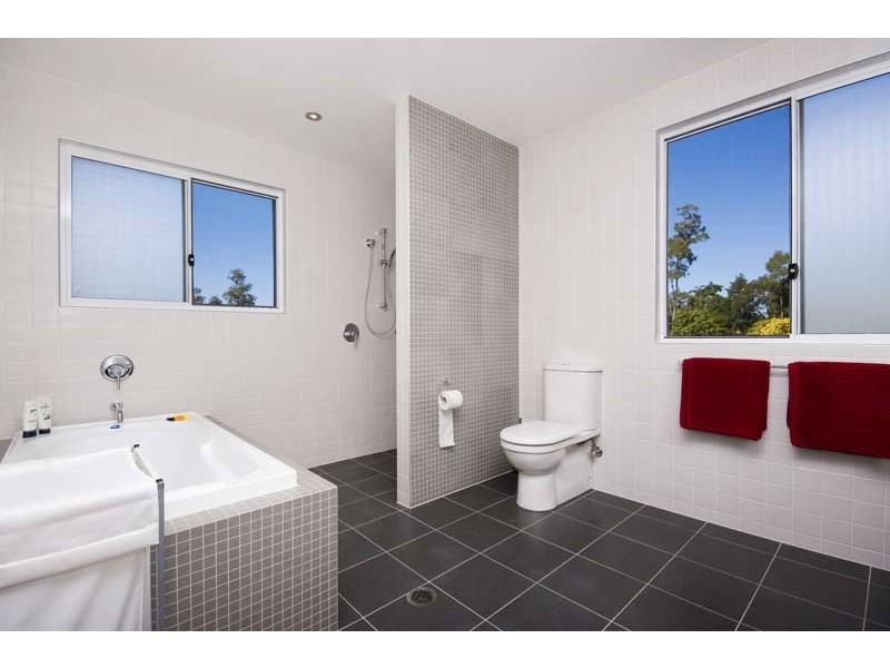 5432  Marine Drive North, Sanctuary Cove QLD 4212