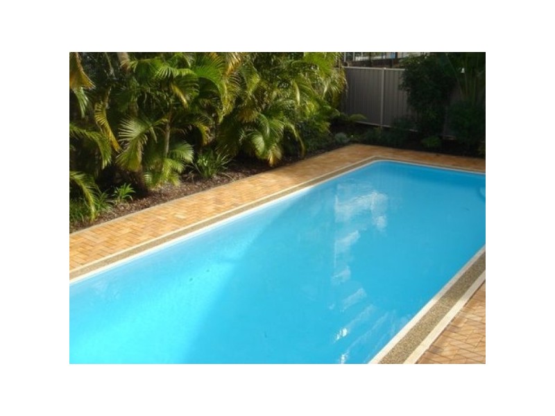 9/16  Old Burleigh Road, Surfers Paradise QLD 4217