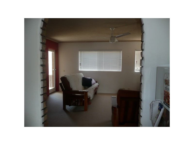 9/16  Old Burleigh Road, Surfers Paradise QLD 4217