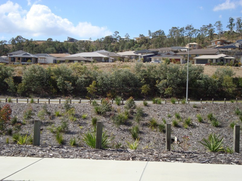 2  SANGSTER CRESENT, Pacific Pines QLD 4211