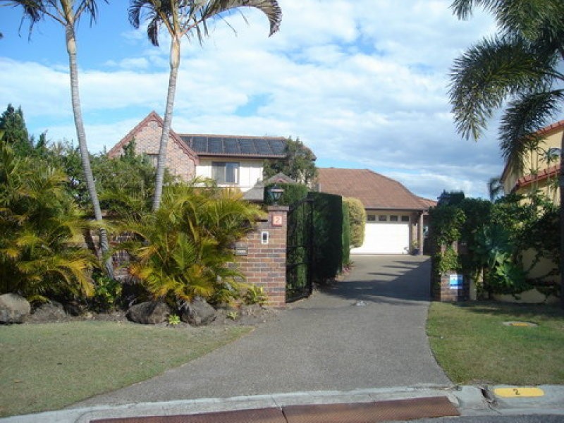 2 Pebble Beach Drive, Runaway Bay QLD 4216