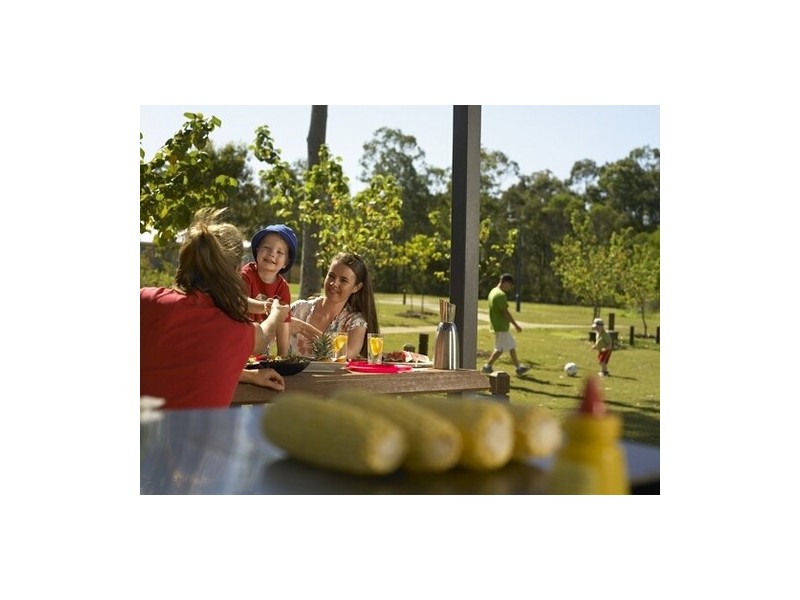 5  Picnic Creek Drive, Coomera QLD 4209