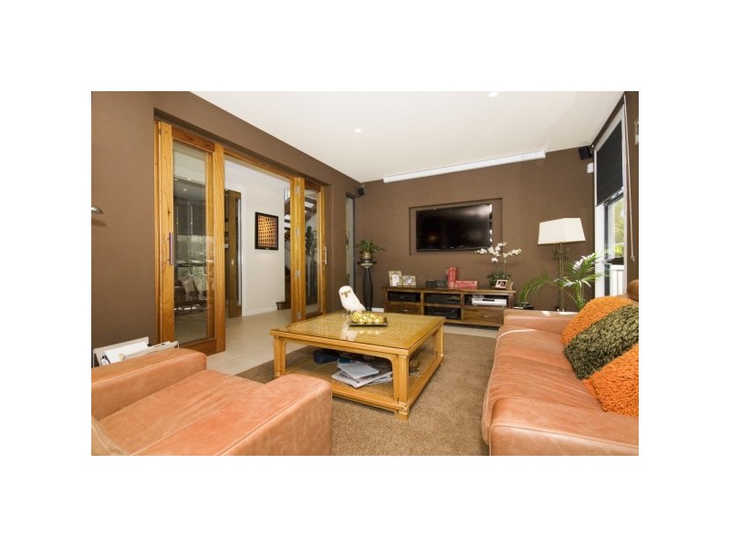 8074  Riverside Drive, Sanctuary Cove QLD 4212