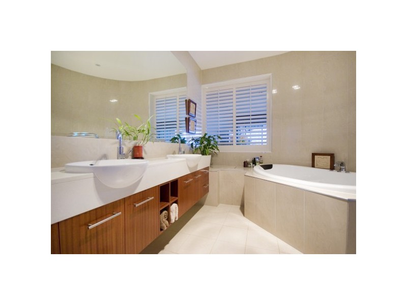 8074  Riverside Drive, Sanctuary Cove QLD 4212