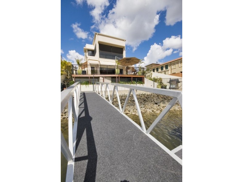 8074  Riverside Drive, Sanctuary Cove QLD 4212