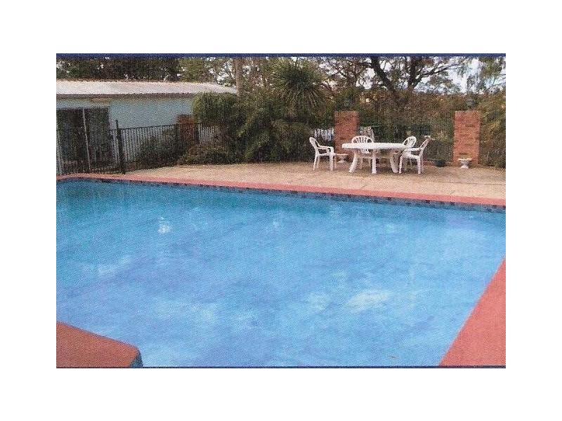 1 & 2 / 14  Nikkinbah Street, Belmont North NSW 2280