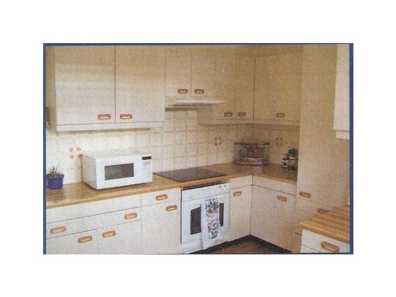 1 & 2 / 14  Nikkinbah Street, Belmont North NSW 2280