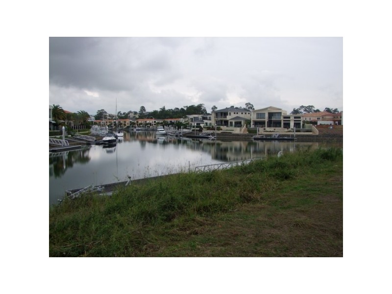8081 (Lot 5)  Riverside Drive, Sanctuary Cove QLD 4212