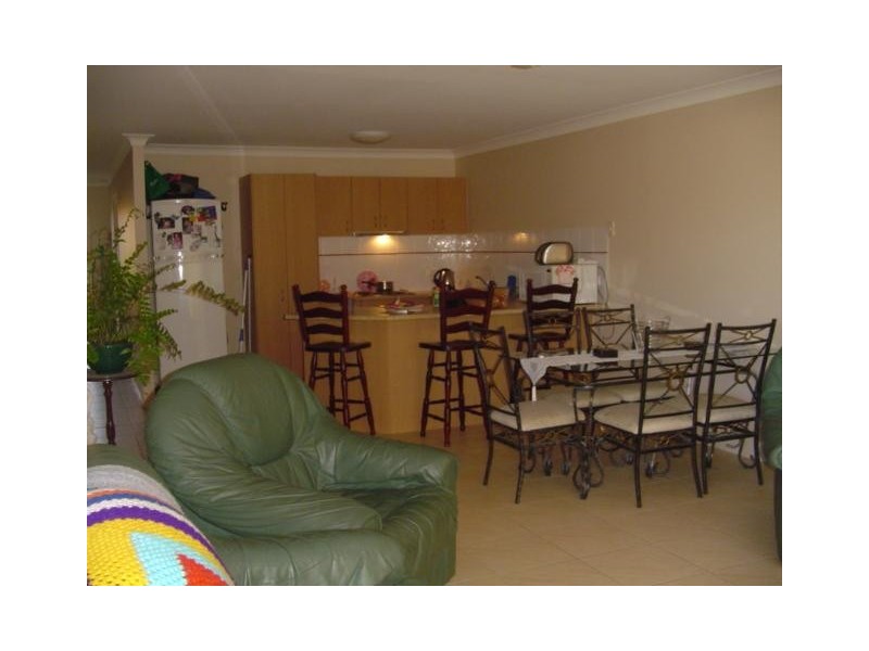2/1  Firecrest Ave, Upper Coomera QLD 4209