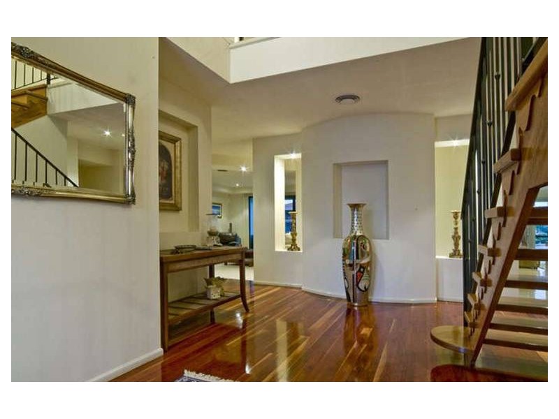 37 The Sovereign Mile, Sovereign Islands QLD 4216