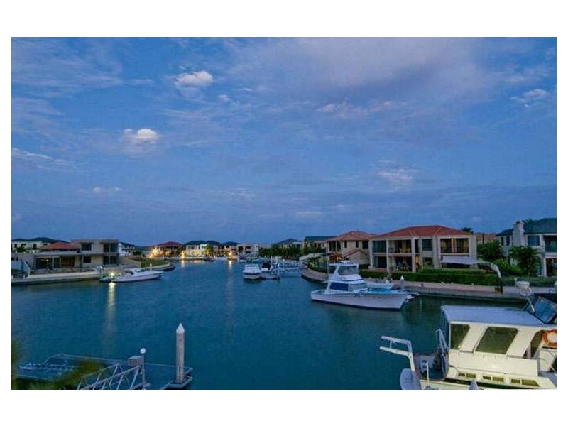 37 The Sovereign Mile, Sovereign Islands QLD 4216