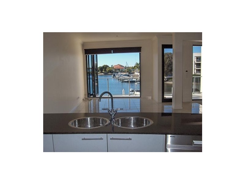 85  Bayview Street, Runaway Bay QLD 4216