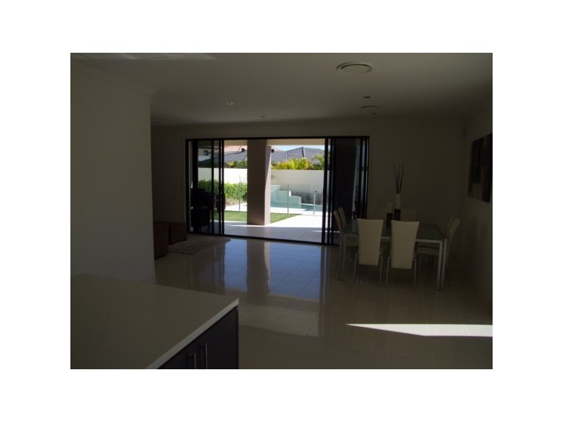 2539 Gracemere Circuit West, Hope Island QLD 4212