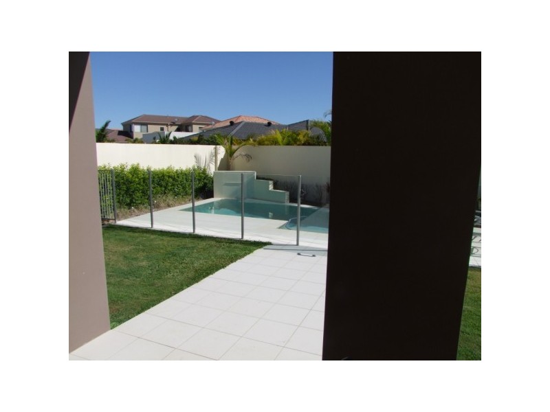 2539 Gracemere Circuit West, Hope Island QLD 4212