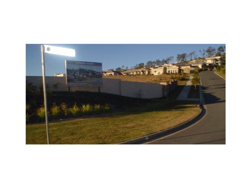 2 SANGSTER CRESENT, Pacific Pines QLD 4211