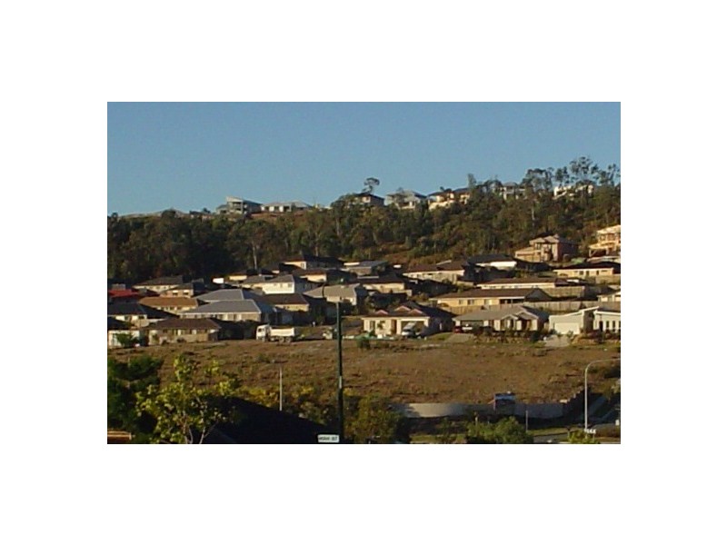 2 SANGSTER CRESENT, Pacific Pines QLD 4211