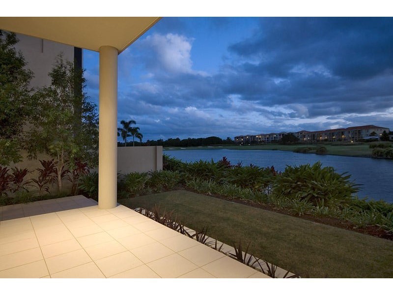 6093  Lugano Drive, Hope Island QLD 4212