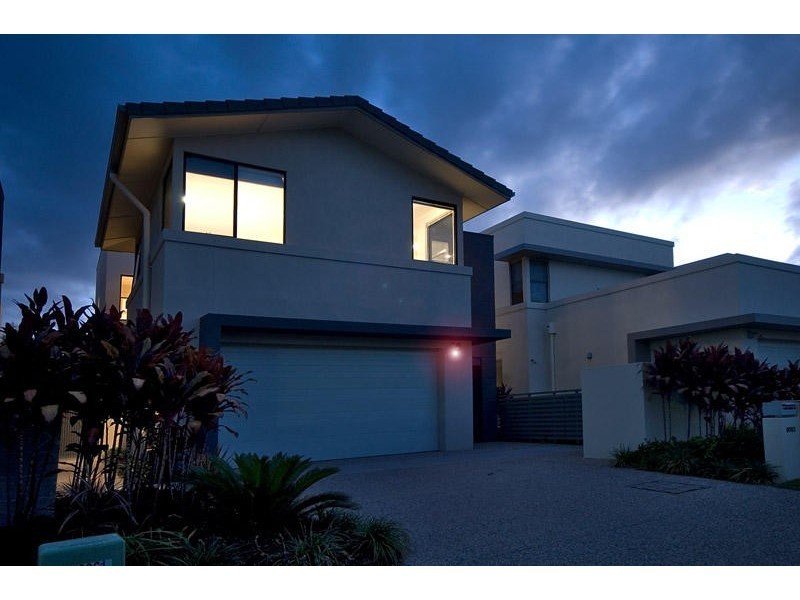 6093  Lugano Drive, Hope Island QLD 4212