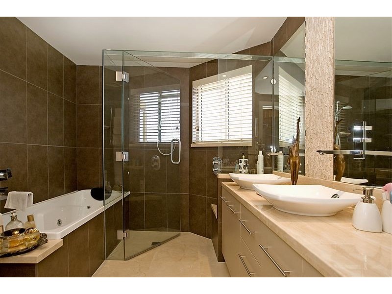 5451  Merion Terrace, Sanctuary Cove QLD 4212