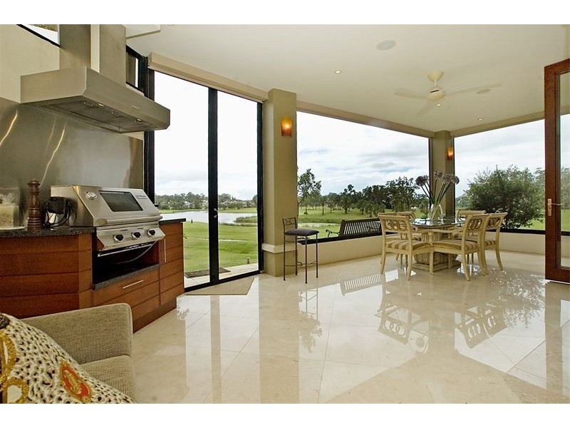 5451  Merion Terrace, Sanctuary Cove QLD 4212