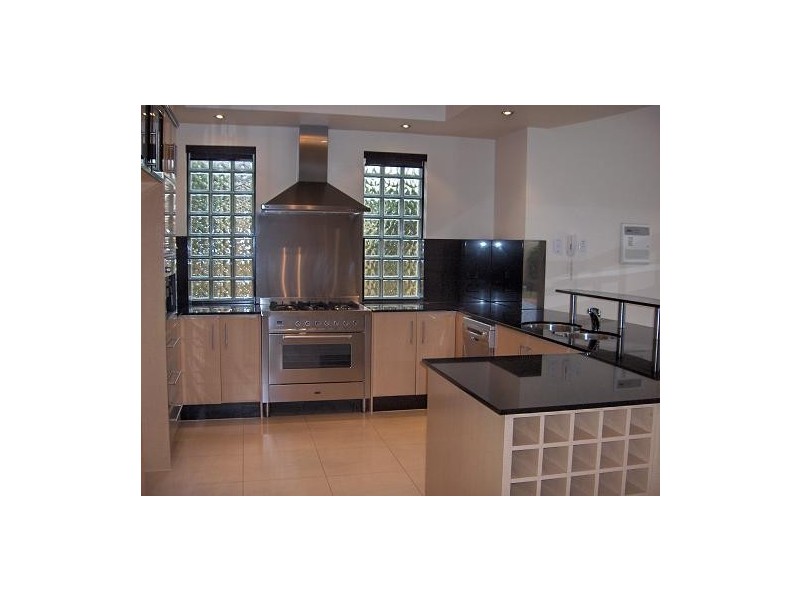 2339  Cressbrook Drive,, Hope Island QLD 4212