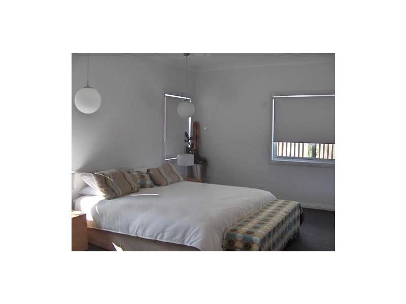 86  Salvardo Street,, Pacific Pines QLD 4211