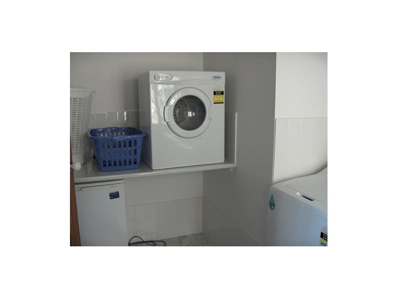 86  Salvardo Street,, Pacific Pines QLD 4211