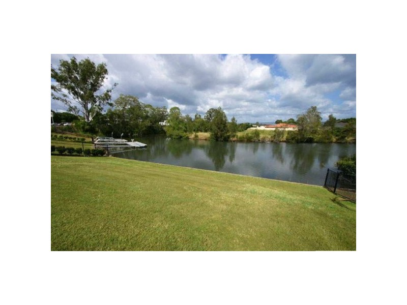 3149 Riverleigh Drive, Hope Island QLD 4212