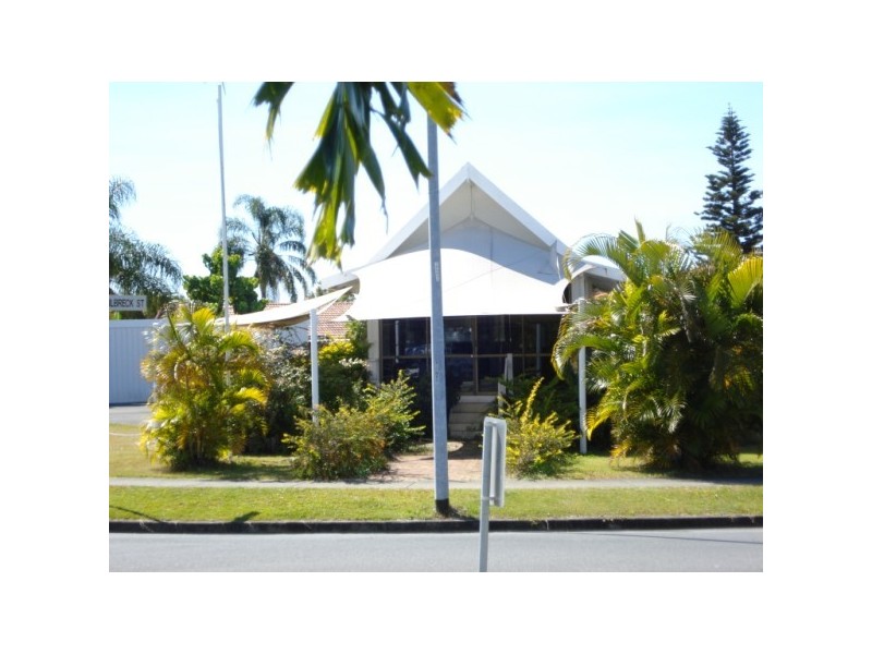 9 Kilbreck Street, Benowa QLD 4217