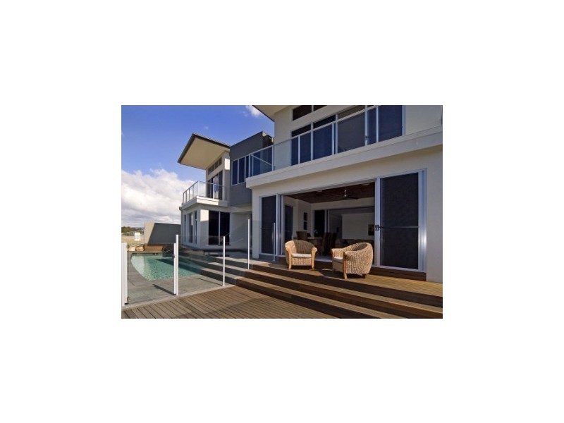 1674 Murten Place, Hope Island QLD 4212