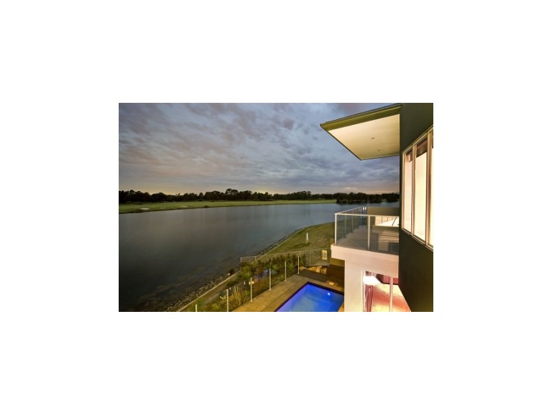 1674 Murten Place, Hope Island QLD 4212