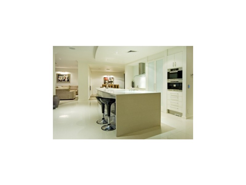 1674 Murten Place, Hope Island QLD 4212