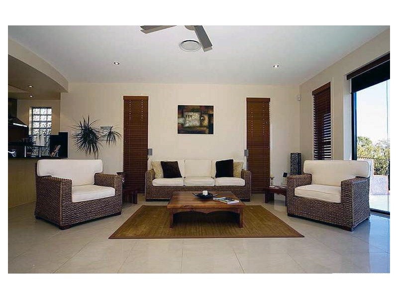 2339 Cressbrook Drive, Hope Island QLD 4212