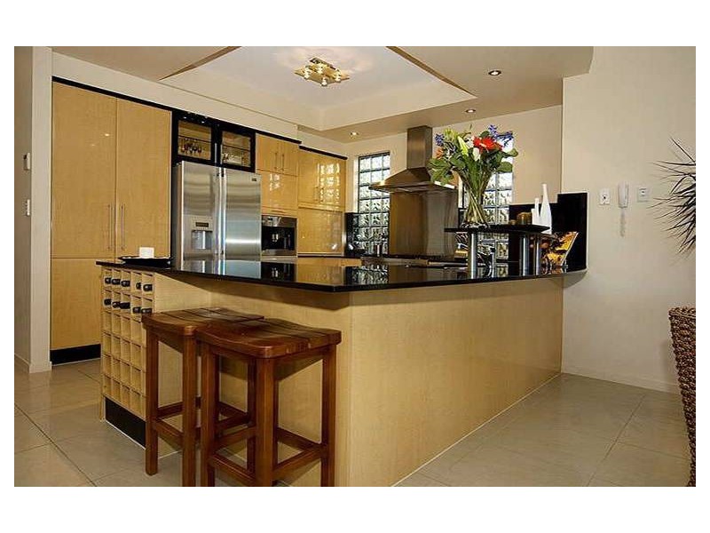 2339 Cressbrook Drive, Hope Island QLD 4212