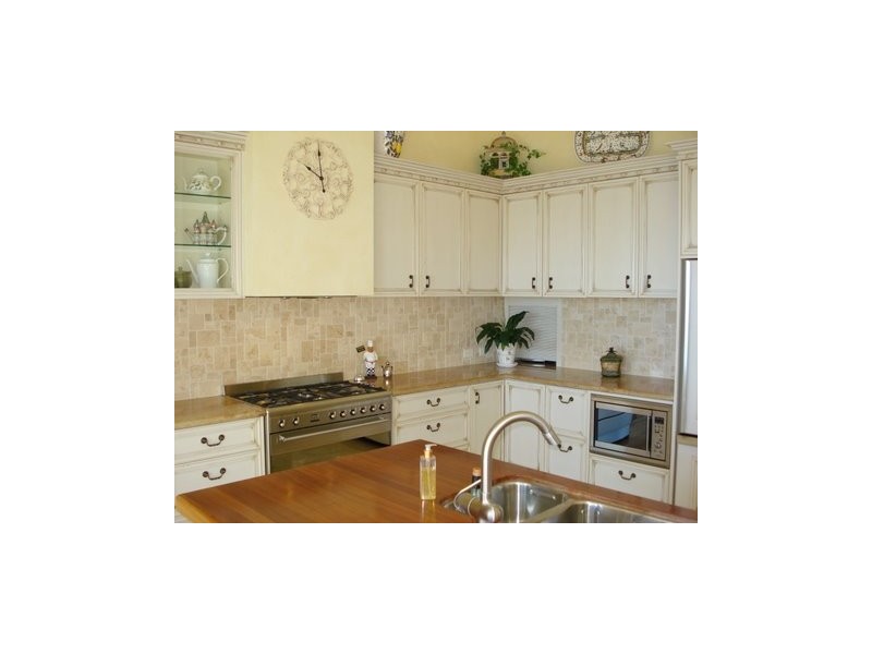 12  Knightsbridge Parade East, Sovereign Islands QLD 4216