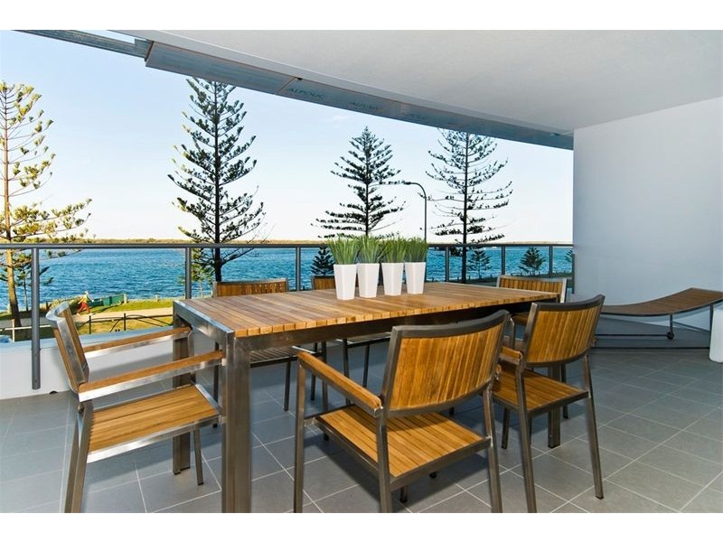 430 Marine Parade, Biggera Waters QLD 4216