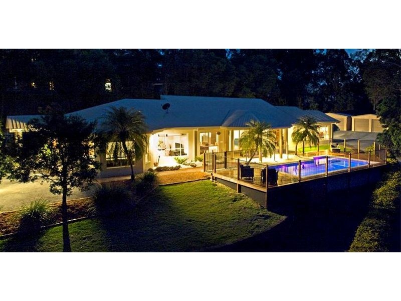 17  Clarence Drive, Helensvale QLD 4212