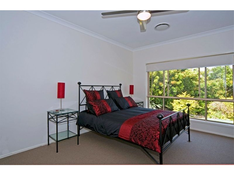 17  Clarence Drive, Helensvale QLD 4212