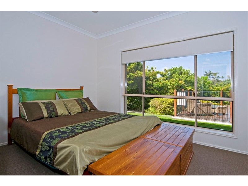 17  Clarence Drive, Helensvale QLD 4212